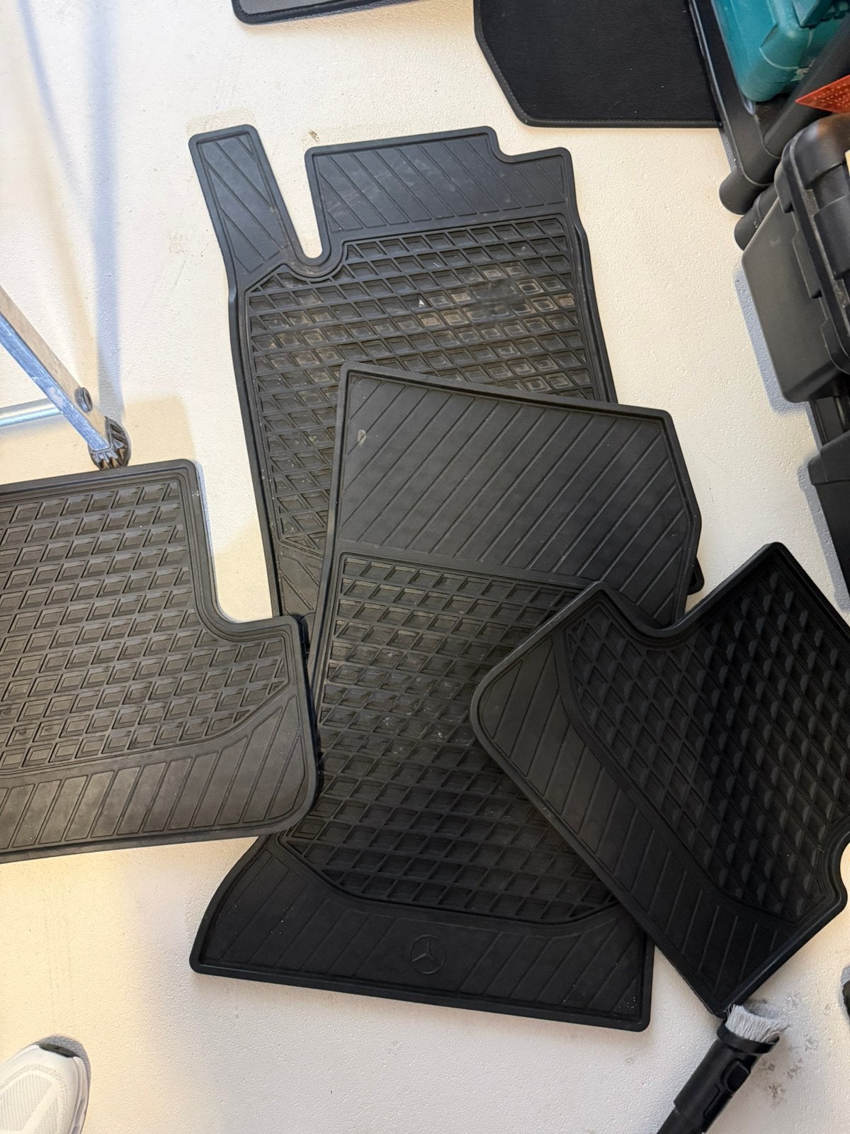 Rubberen automatten set / wintermat Mercedes Benz A klasse, Ophalen, Zo goed als nieuw