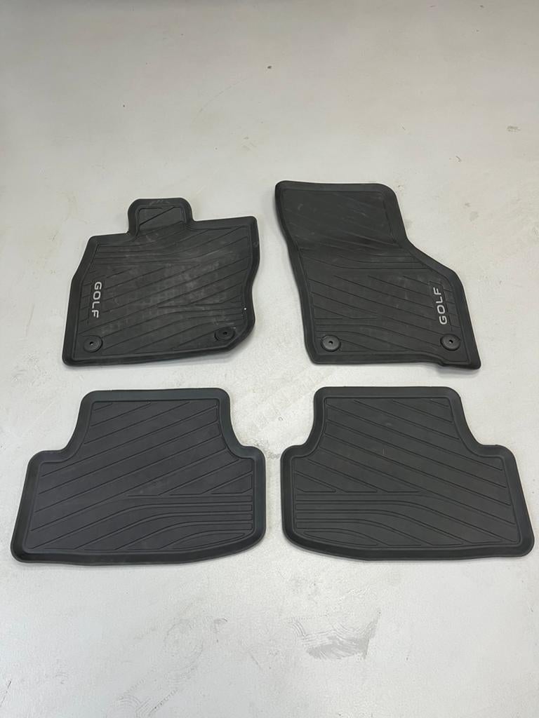 Originele rubberen automatten Volkswagen Golf 8, Ophalen of Verzenden, Zo goed als nieuw