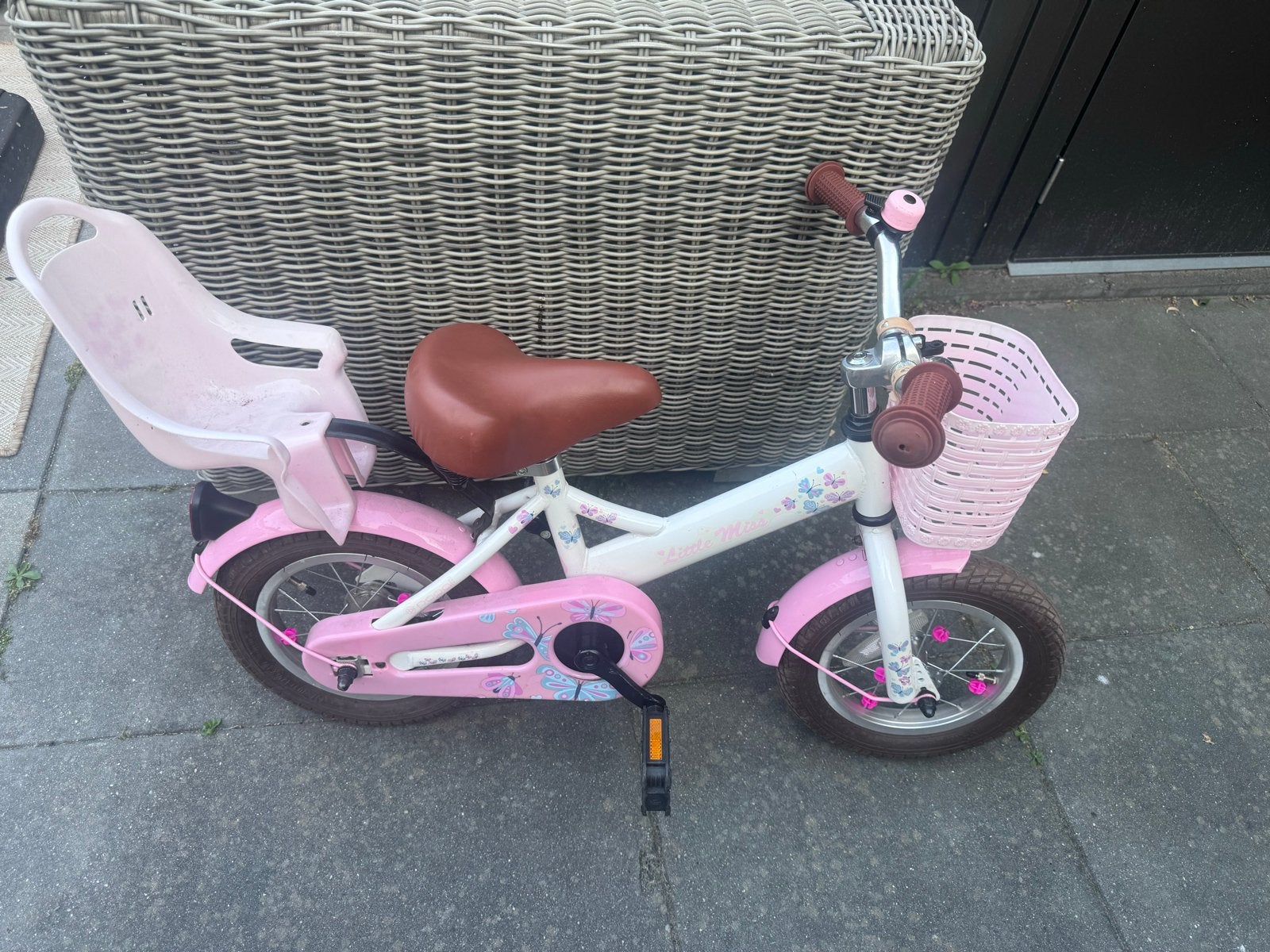 Popal Roze kinderfiets met zijwieltjes en mandje, Ophalen, Terugtraprem, Zijwieltjes, Gebruikt
