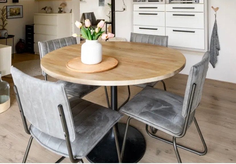 Ronde eettafel (120 cm) met 4 grijze stoelen, Huis en Inrichting, Tafels | Eettafels, Ophalen, Gebruikt, 100 tot 150 cm, Rond