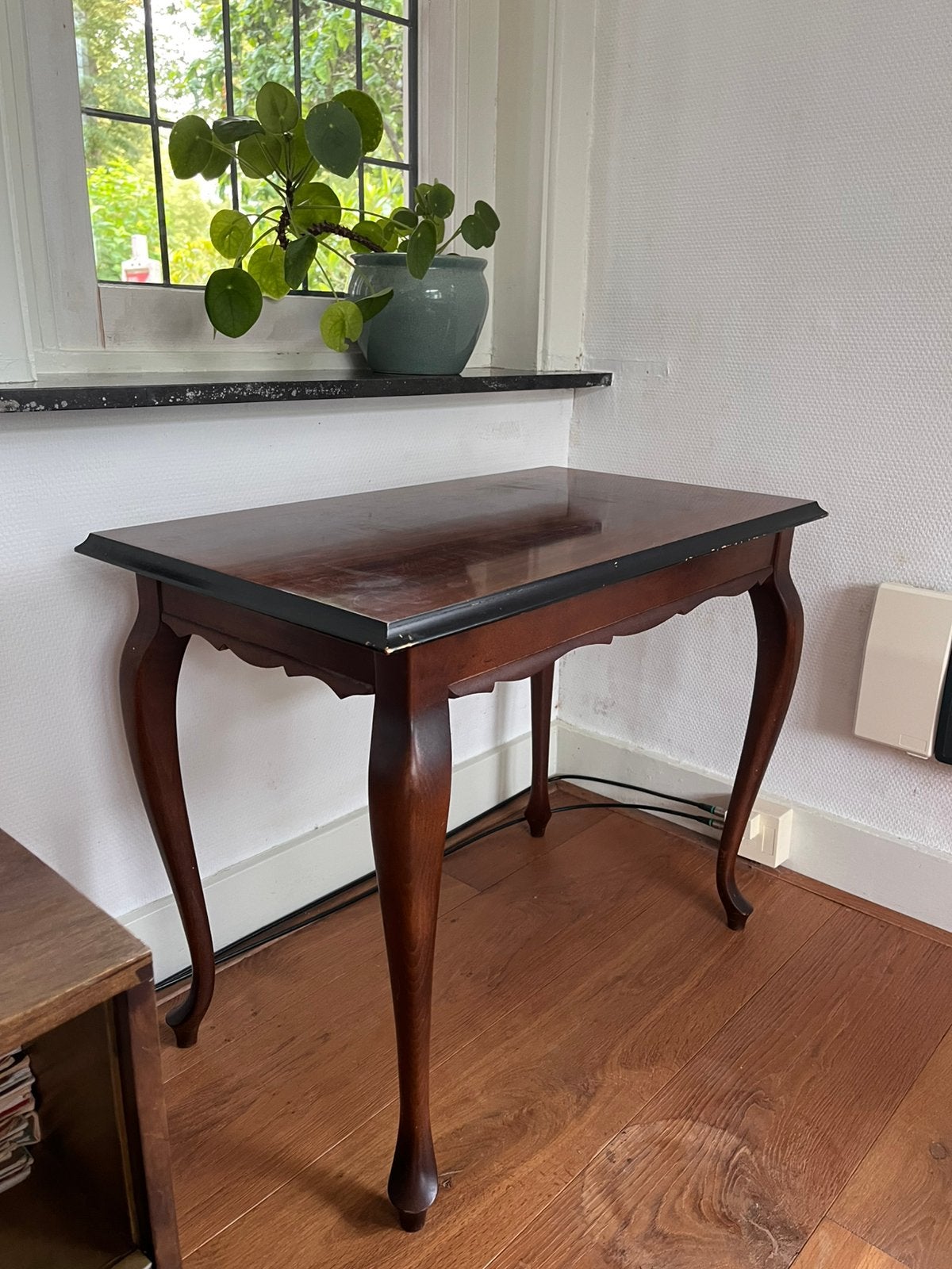 Mooie klassieke sidetable, Antiek en Kunst, Ophalen