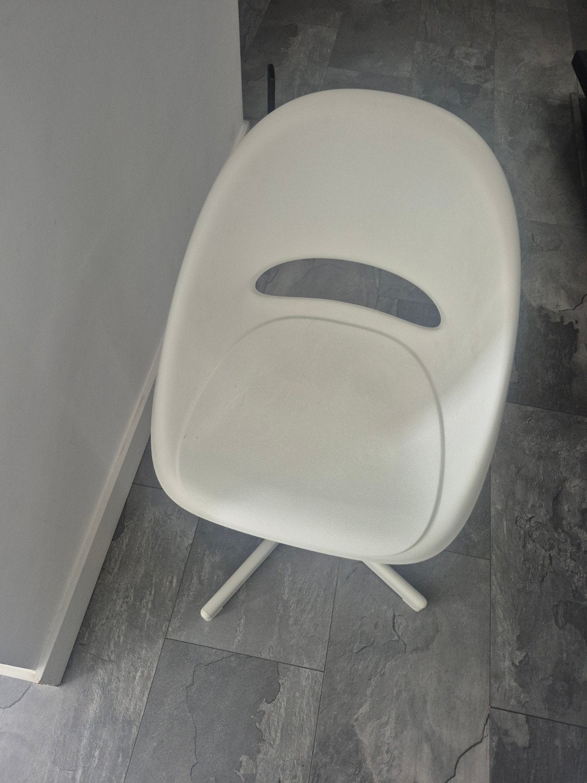 Witte draaibare bureaustoel/kinderstoel ikea, Ophalen, Kunststof, Gebruikt, Wit