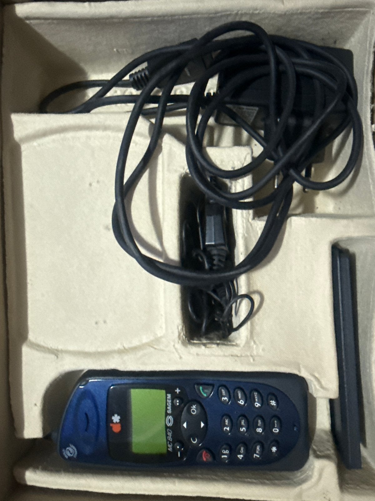 Sagem MC 840 GSM telefoon met DutchTone abonnement, Ophalen of Verzenden, Zo goed als nieuw, Klassiek of Candybar, Met abonnement