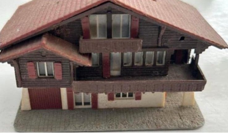 Kibri Hotel voor Treinbaan - Leuk Gebouw voor je treinbaan, Ophalen of Verzenden, Gebruikt, Brug, Tunnel of Gebouw, Overige merken