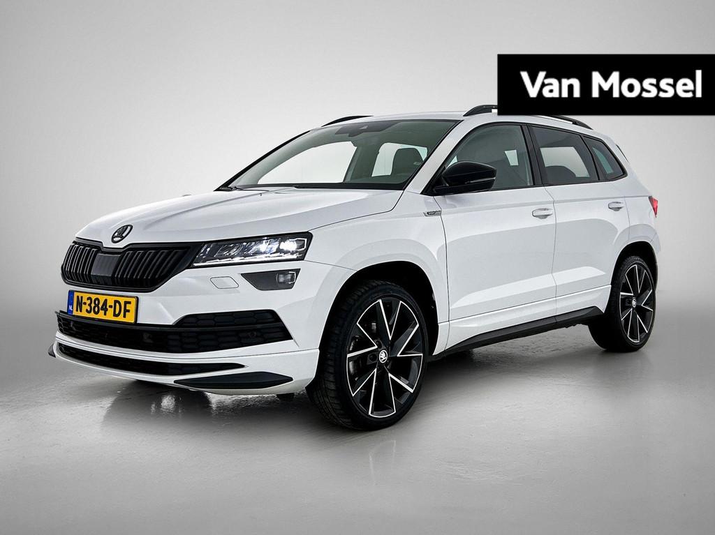 Skoda Karoq 1.5 TSI ACT Sportline Business | PANORAMADAK | C, Stof, 4 cilinders, Wit, Bedrijf