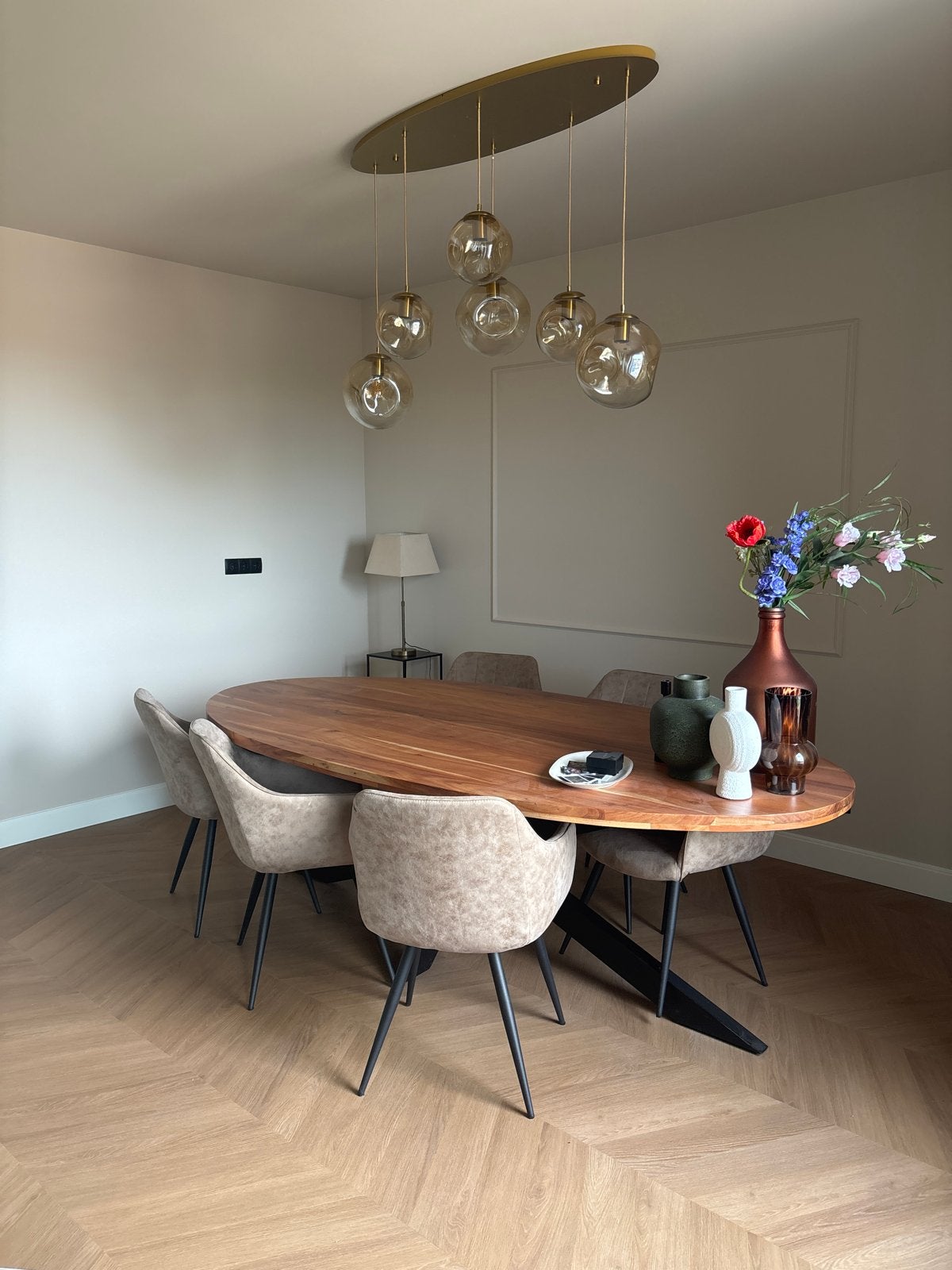 Ovale eettafel met metalen spinpoot, Ophalen, Gebruikt, 150 tot 200 cm, 200 cm of meer