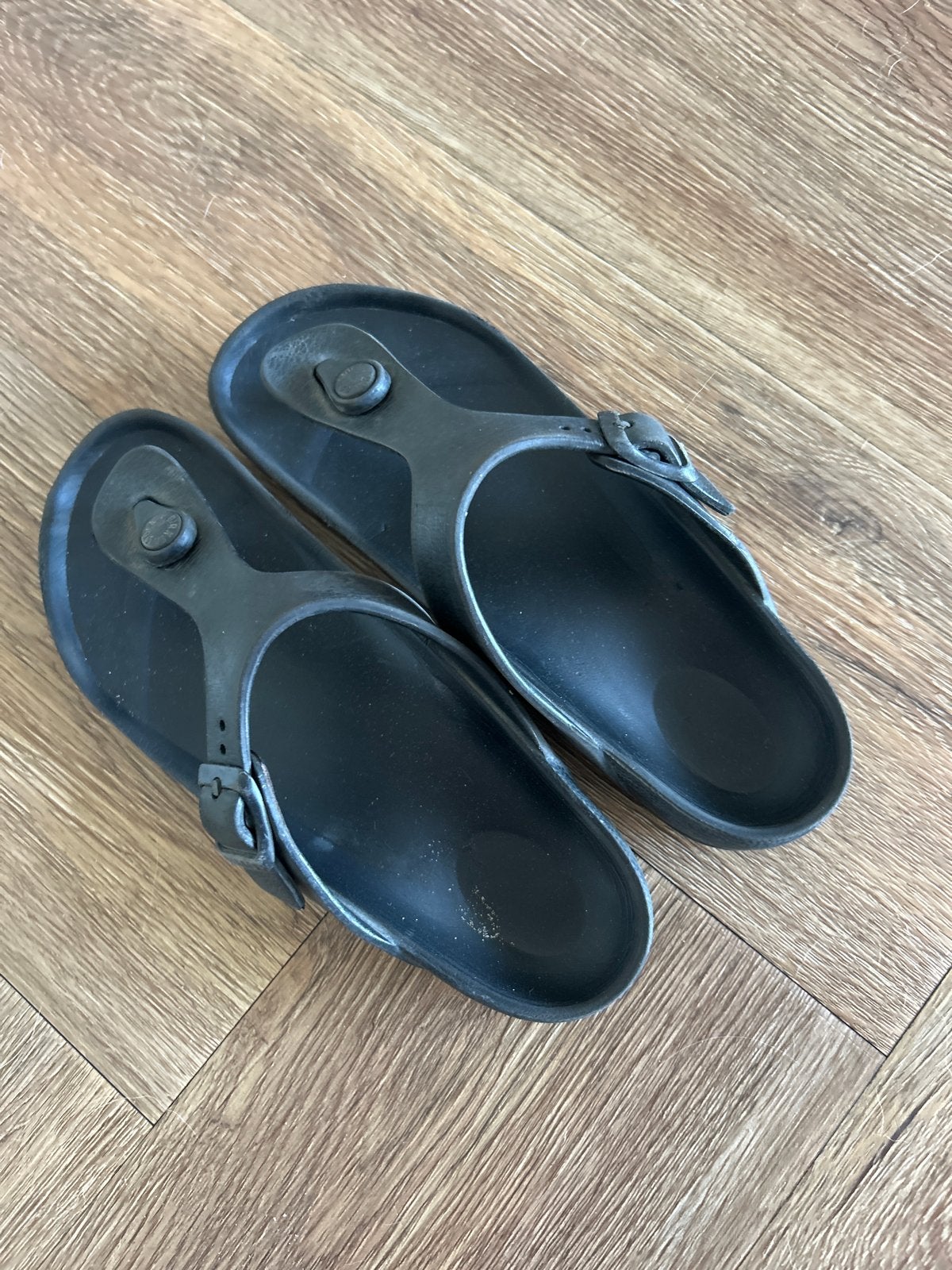 Zwarte slippers - Maat 35, Ophalen, Gebruikt, Overige typen