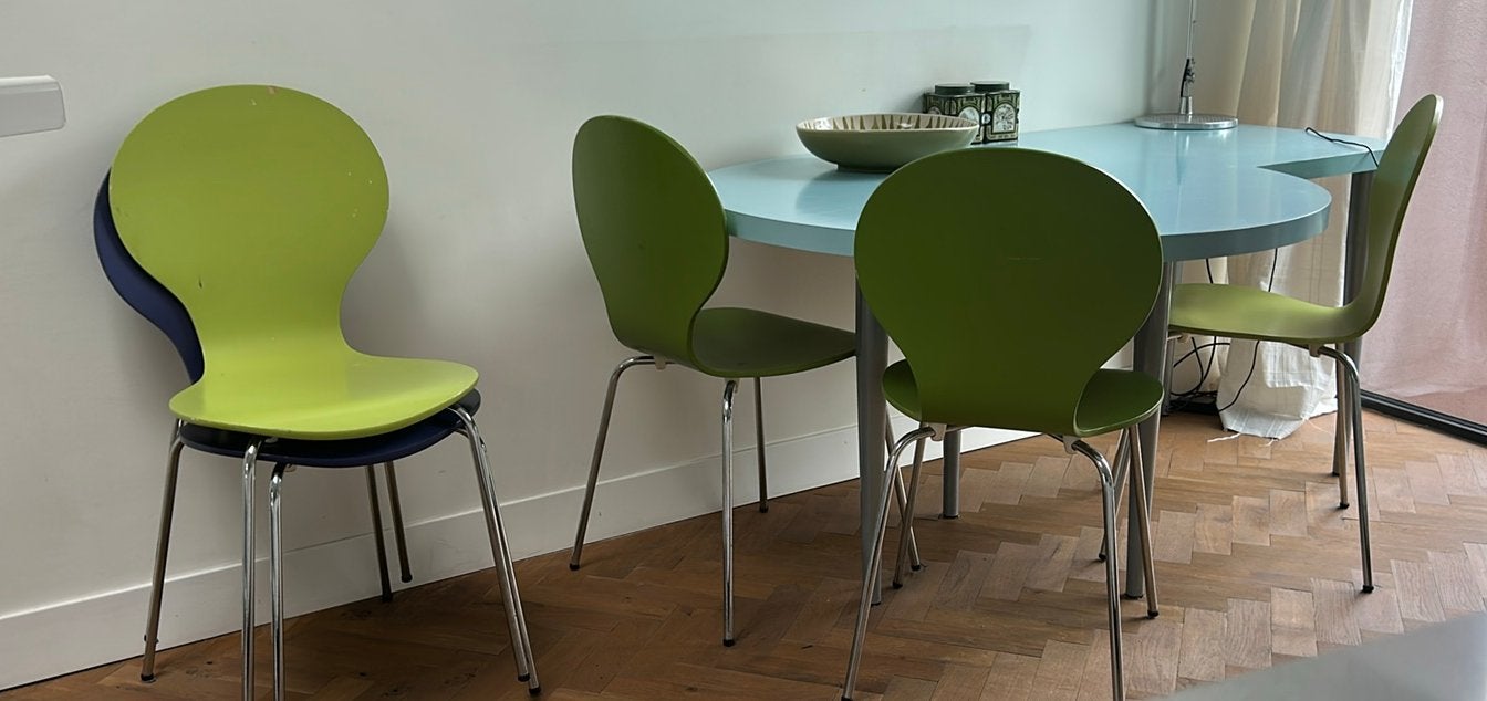 5 vlinderstoelen, Ophalen