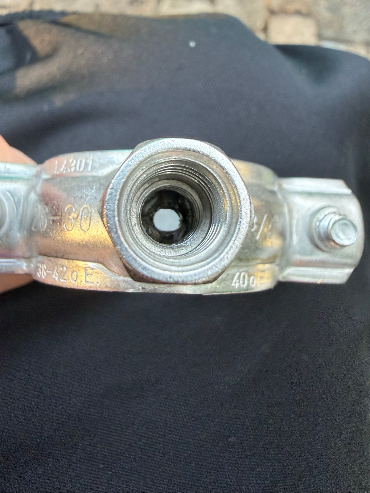 RVS Buisklem 3/4" (26-30mm) o.E. 39 stuks, Ophalen, Overige typen, Nieuw, 20 tot 40 mm