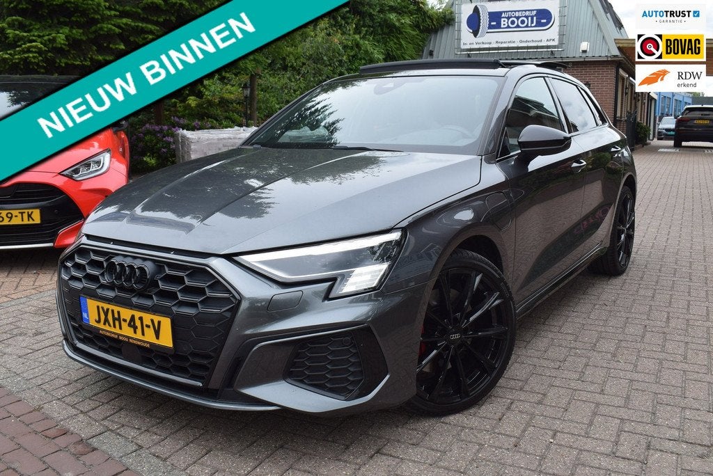 Audi A3 Sportback 45 TFSI e S-LINE/245PK Competition/AUTOMAA, Auto's, Audi, Gebruikt, Euro 6, 4 cilinders, Hybride Elektrisch/Benzine