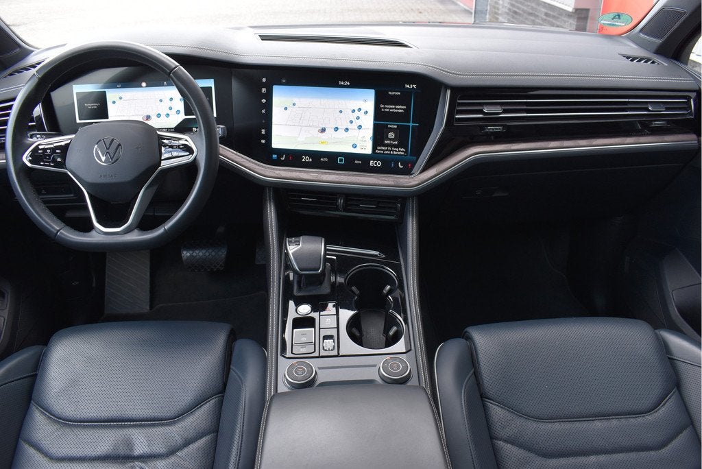 Volkswagen Touareg 3.0 TSi eHybrid 4MOTION FACELIFT, Panoram, Auto's, Volkswagen, Automaat, Gebruikt, 2995 cc, Zwart