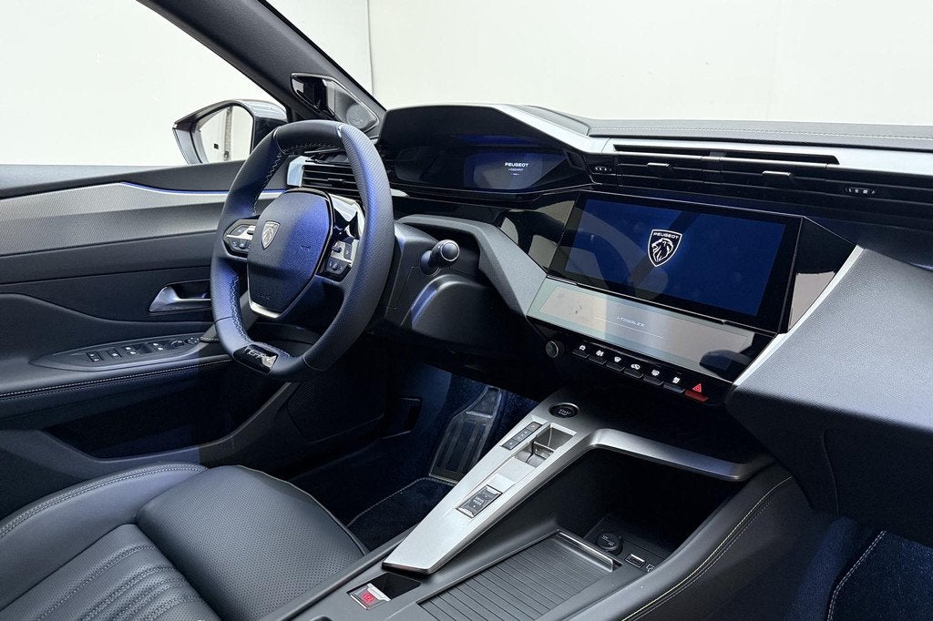 Peugeot 408 1.6 GT Exclusive Plug-In Hybrid 240 DEMO | Nappa, Auto's, Peugeot, Gebruikt, 4 cilinders, 125 min, Bedrijf