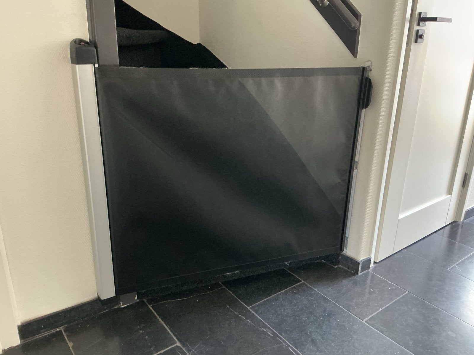 Oprolbaar veiligheidshekje - Zwart, Gebruikt, Oprolhekje, Ophalen of Verzenden, 115 cm of meer
