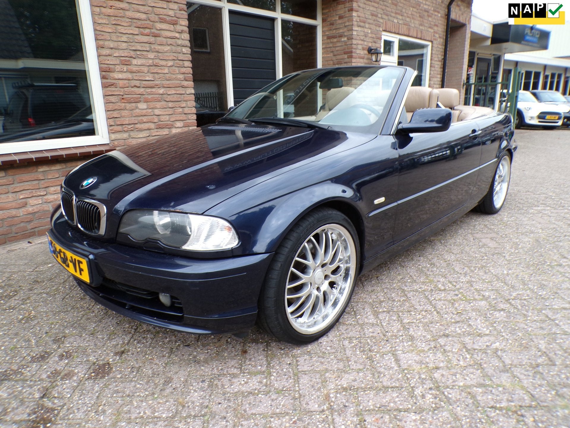 BMW 3-serie Cabrio 323Ci Executive Automaat / leder / Airco, Auto's, Automaat, Achterwielaandrijving, Beige, 2494 cc