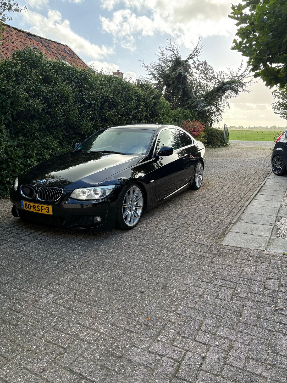 BMW 3-Serie 3.0 I 325 Coupe AUT 2011 Zwart, Automaat, 745 kg, Achterwielaandrijving, Zwart