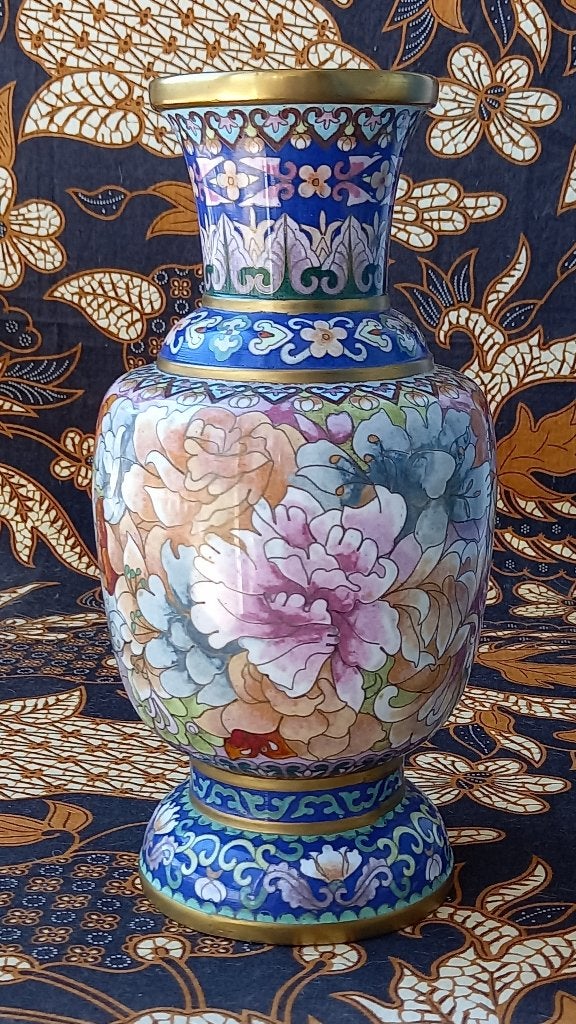 Mooie oude Chinese vaas van cloisonne met bloemen 25 cm., Ophalen of Verzenden