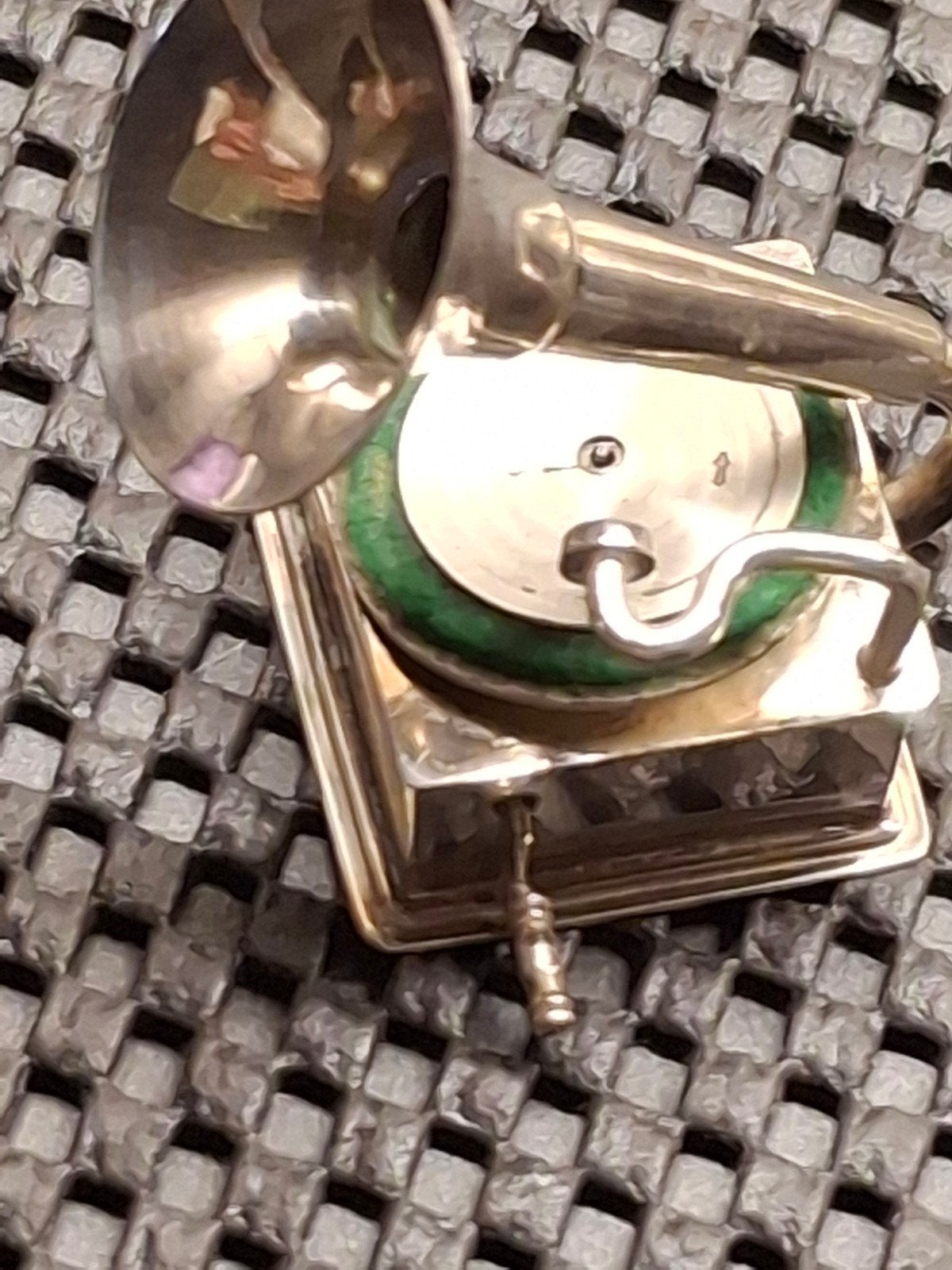 zilveren  miniatuur  grammofoon  speler, Ophalen of Verzenden