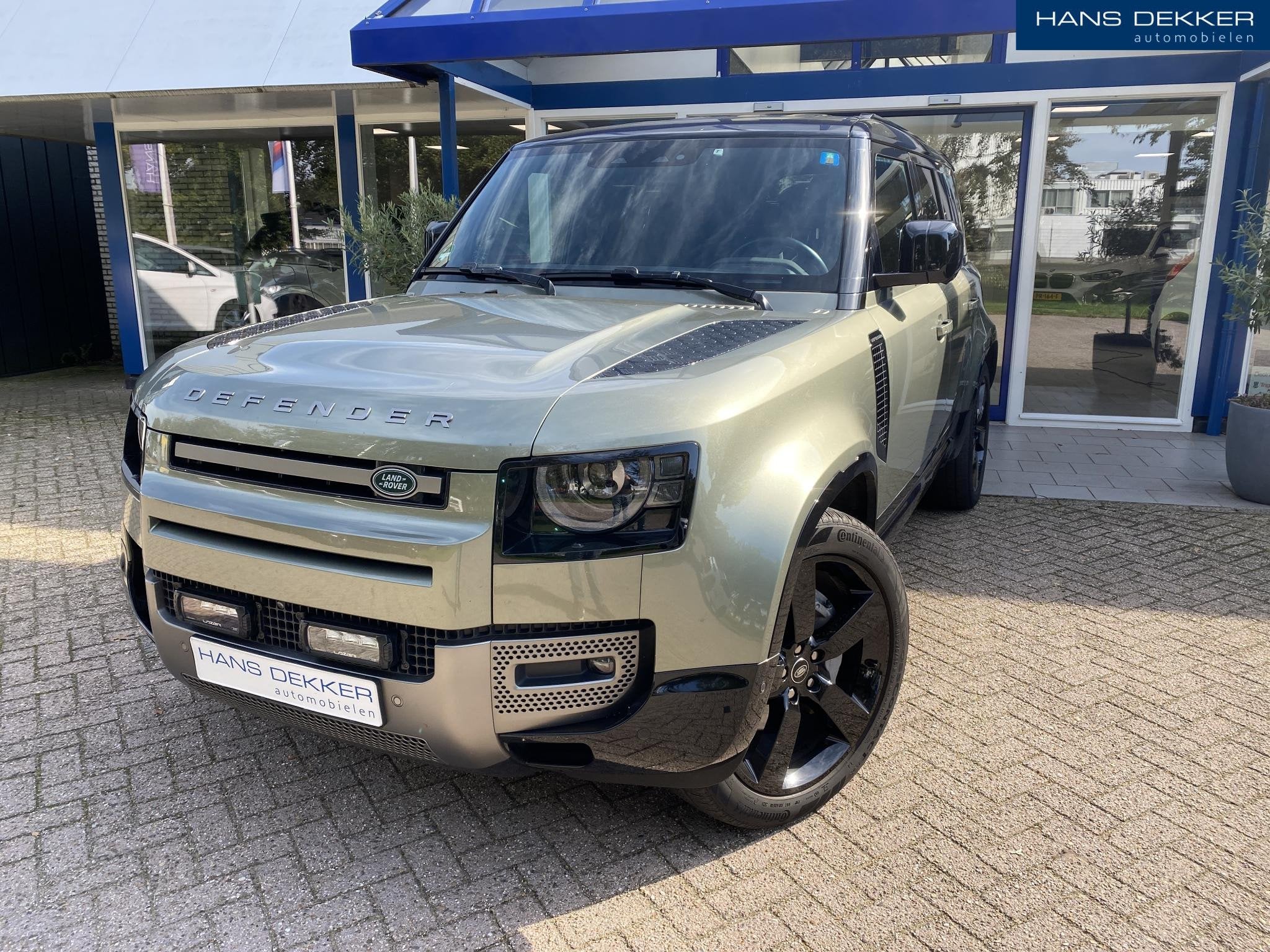 Land Rover Defender 110 2.0 P400e 110 X-Dynamic SE Trekhaak, Automaat, 404 pk, Gebruikt, 38 km/l