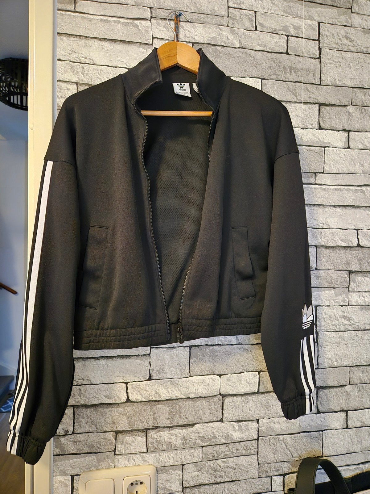 Adidas trainings vest originele meisjes, Kleding | Dames, Ophalen, Zo goed als nieuw, Maat 34 (XS) of kleiner