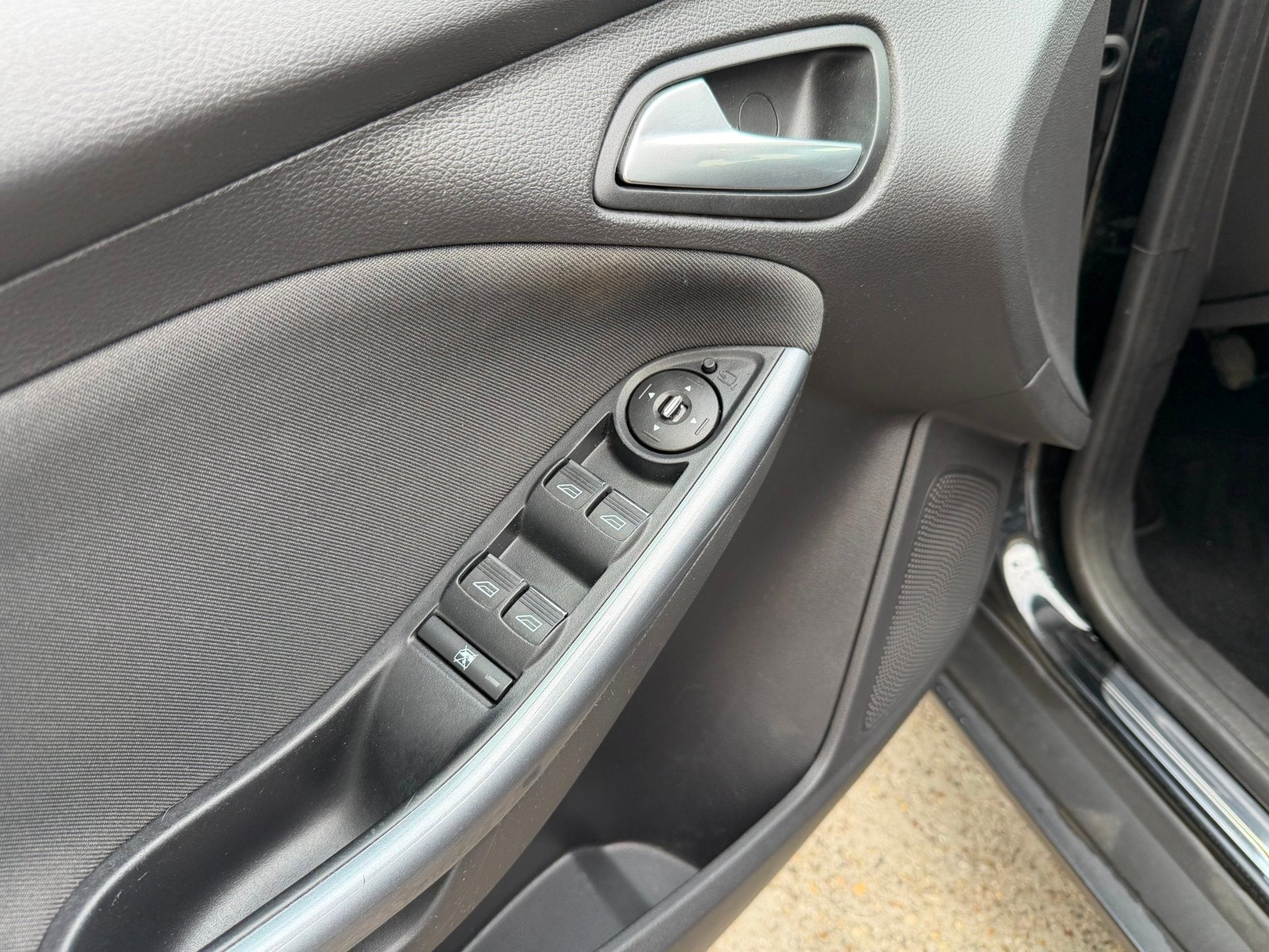 Foto 8 van Ford Focus 1.6 EcoBoost Lease Titanium
