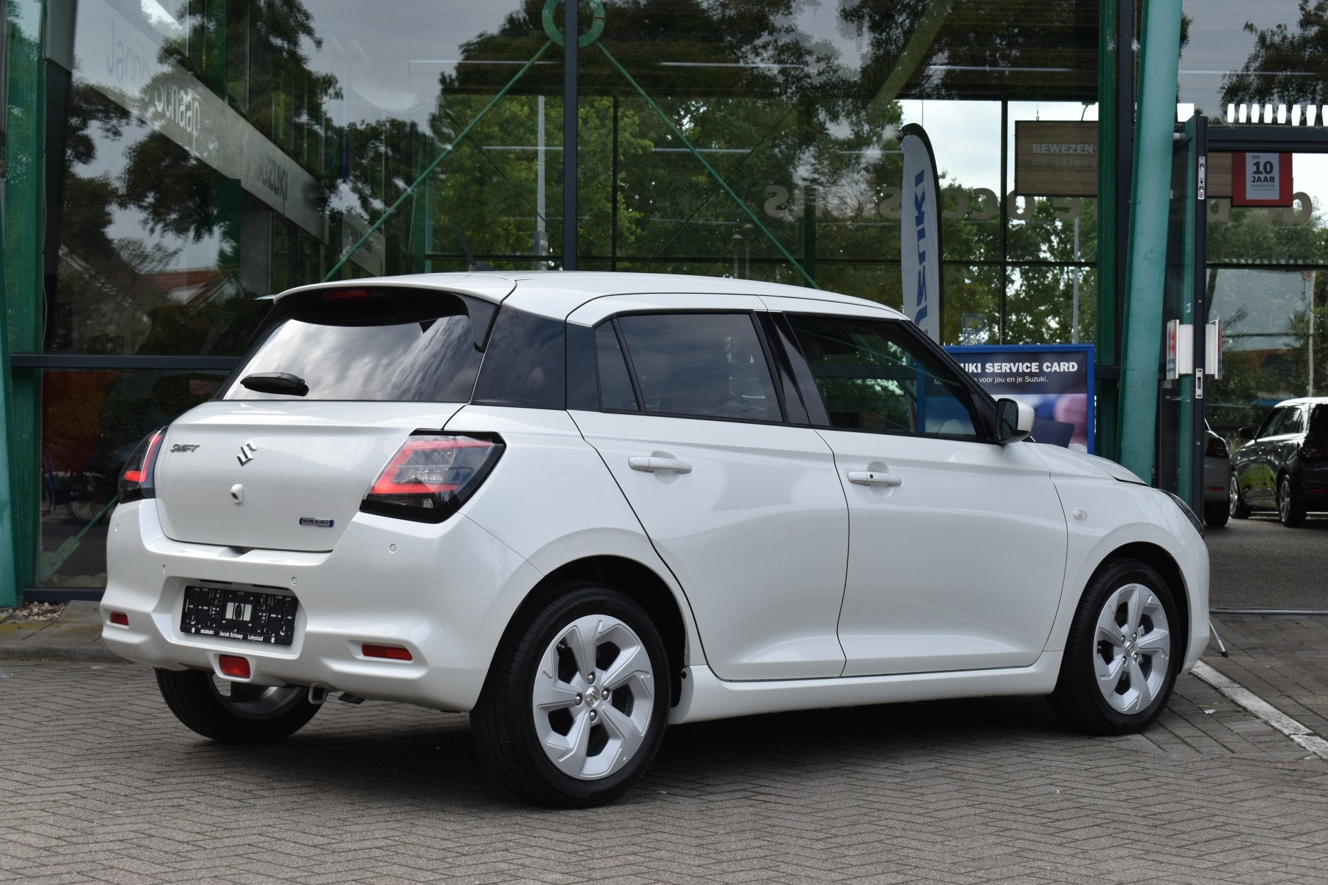 Suzuki Swift 1.2 Select Smart Hybrid Handgeschakeld 83pk | A, Auto's, Voorwielaandrijving, Stof, Gebruikt, Zwart