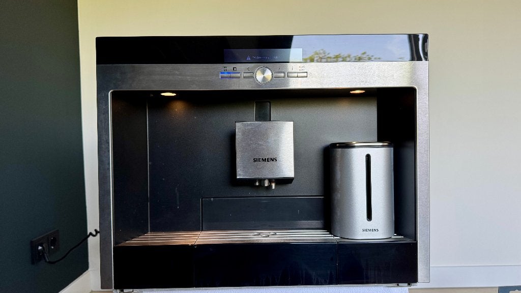Siemens inbouw koffiemachine TK76K572 – volautomaat, Witgoed en Apparatuur, Ophalen, Afneembaar waterreservoir, 10 kopjes of meer
