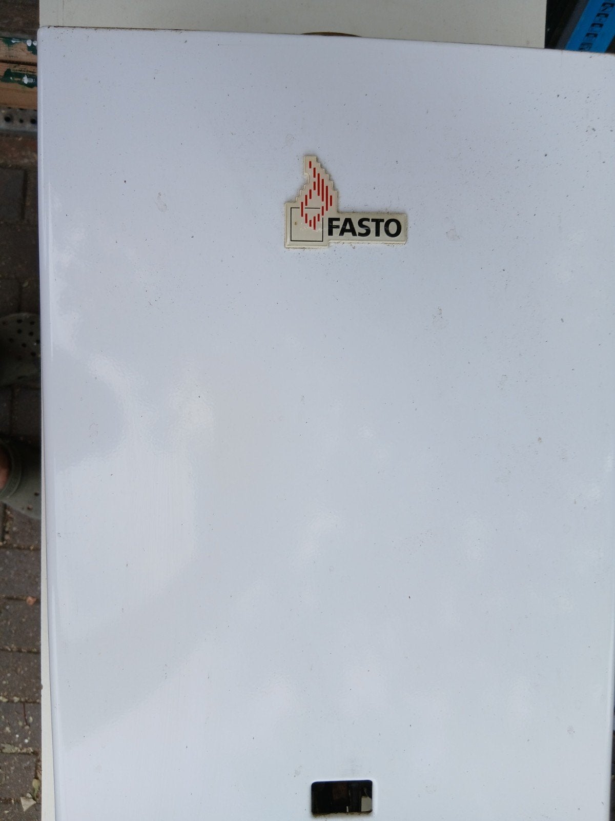 fasto geiser werkend van de muur vehaald, Minder dan 20 liter, Ophalen, Geiser