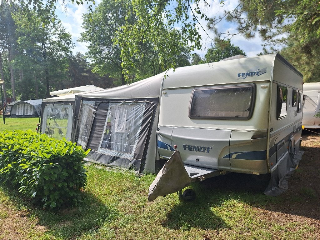 tour caravan Fendt platin 470, Caravans en Kamperen, Caravans, Vast bed, Rondzit, Particulier, Kachel