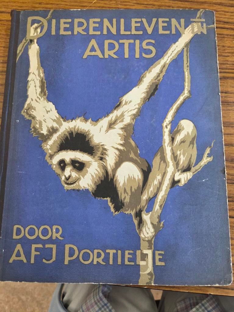 Dierenleven in Artis - A.F.J. Portielje, Ophalen of Verzenden, Gelezen