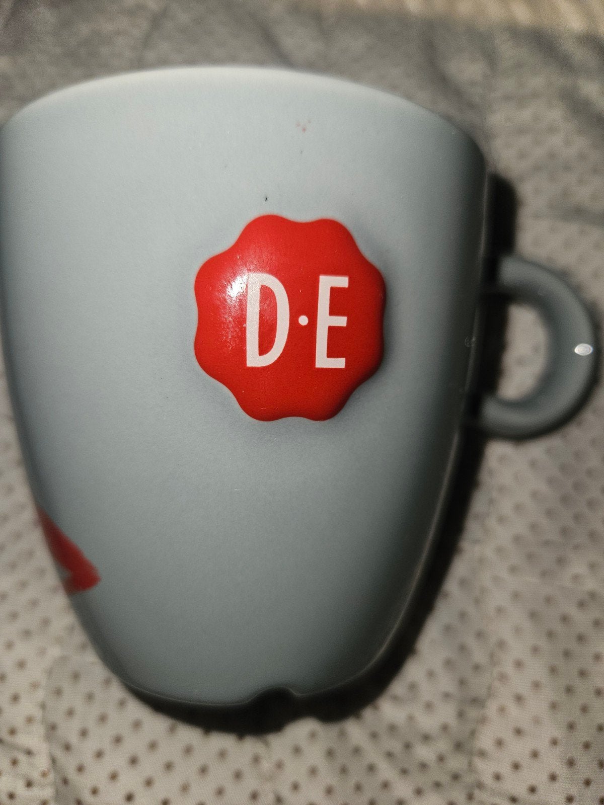 Douwe Egberts mok Eindhoven Evoluon, Overige merken, Keramiek, Zo goed als nieuw, Modern