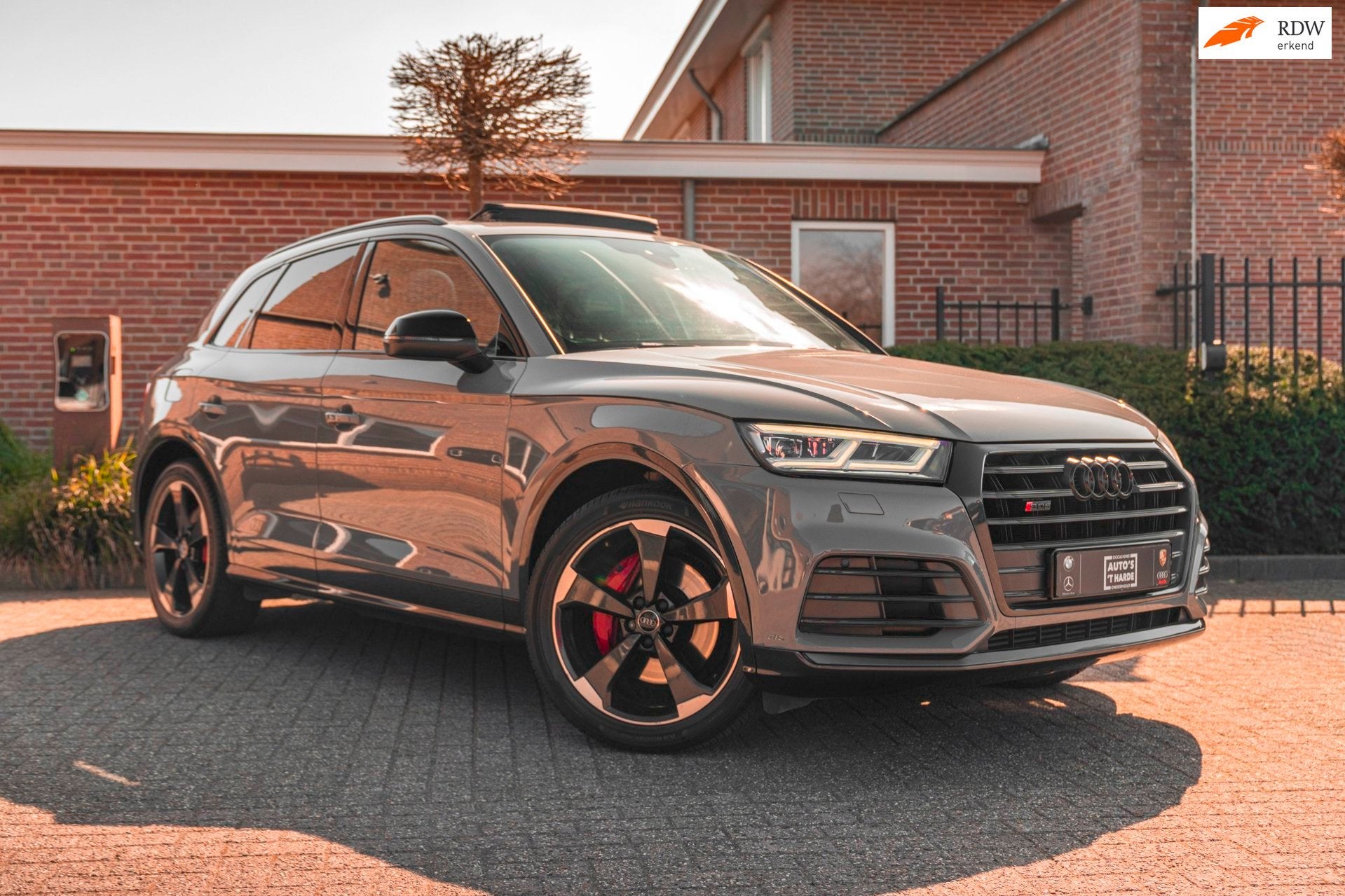 Audi SQ5 3.0 TFSI Quattro Quantum Grey Panoramadak RS-Zetels, Automaat, Gebruikt, Zwart, 2995 cc