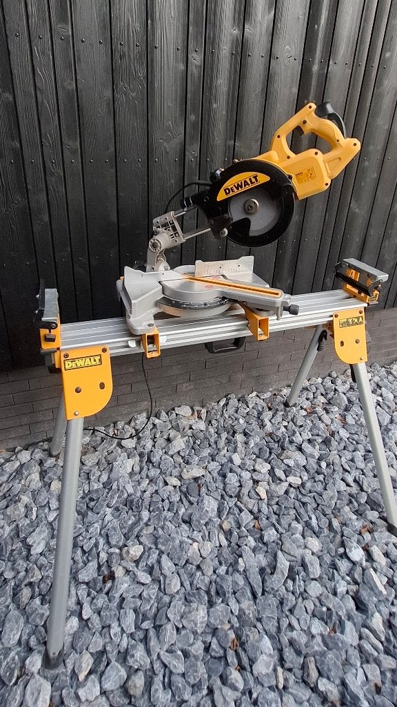 DeWalt DWS774-QS afkortzaag met onderstel, Doe-het-zelf en Verbouw, Gereedschap | Zaagmachines, Ophalen, Zo goed als nieuw, Afkortzaag