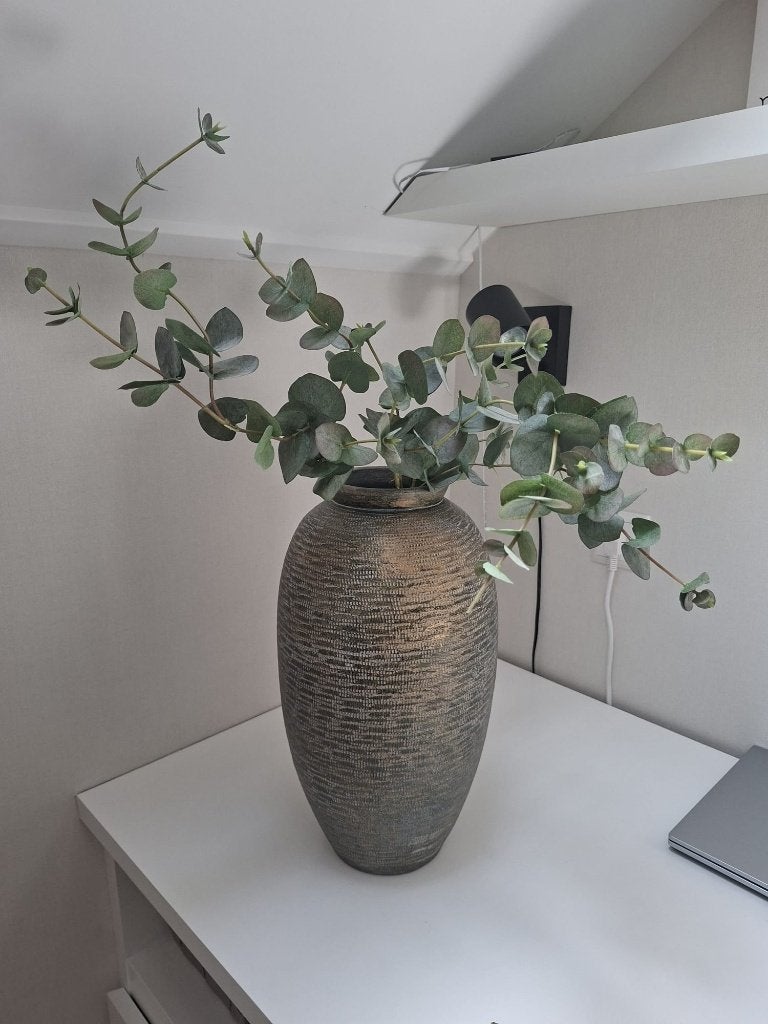 Grote kruikvaas brons/goud met reliëf Ø22x40cm, Overige materialen, Overige kleuren, Ophalen of Verzenden, Zo goed als nieuw