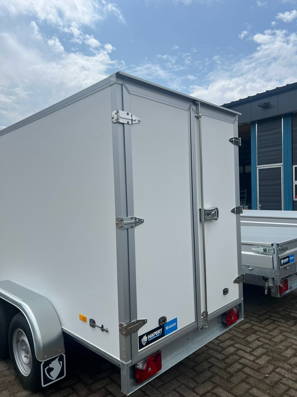 Hapert gesloten wagen, Ophalen, Nieuw