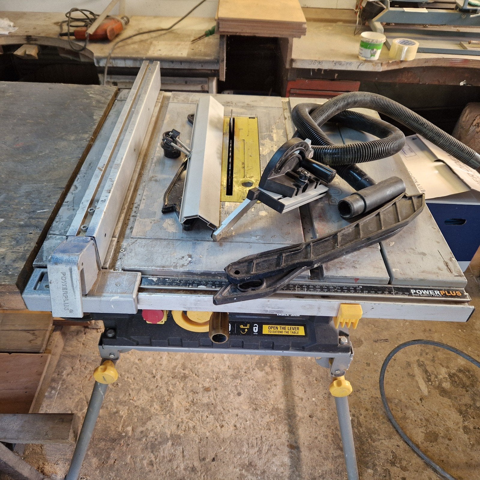 powerplus zaagtafel, Ophalen, Zo goed als nieuw, Cirkelzaag, Powerplus
