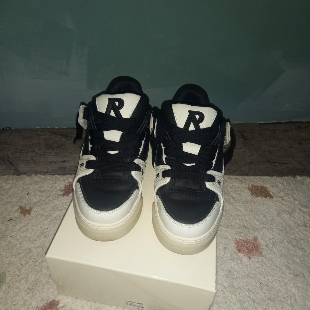 Represent sneakers zwart/wit – origineel – met doos maat=41, Kleding | Heren, Schoenen, Wit, Overige typen, Ophalen of Verzenden