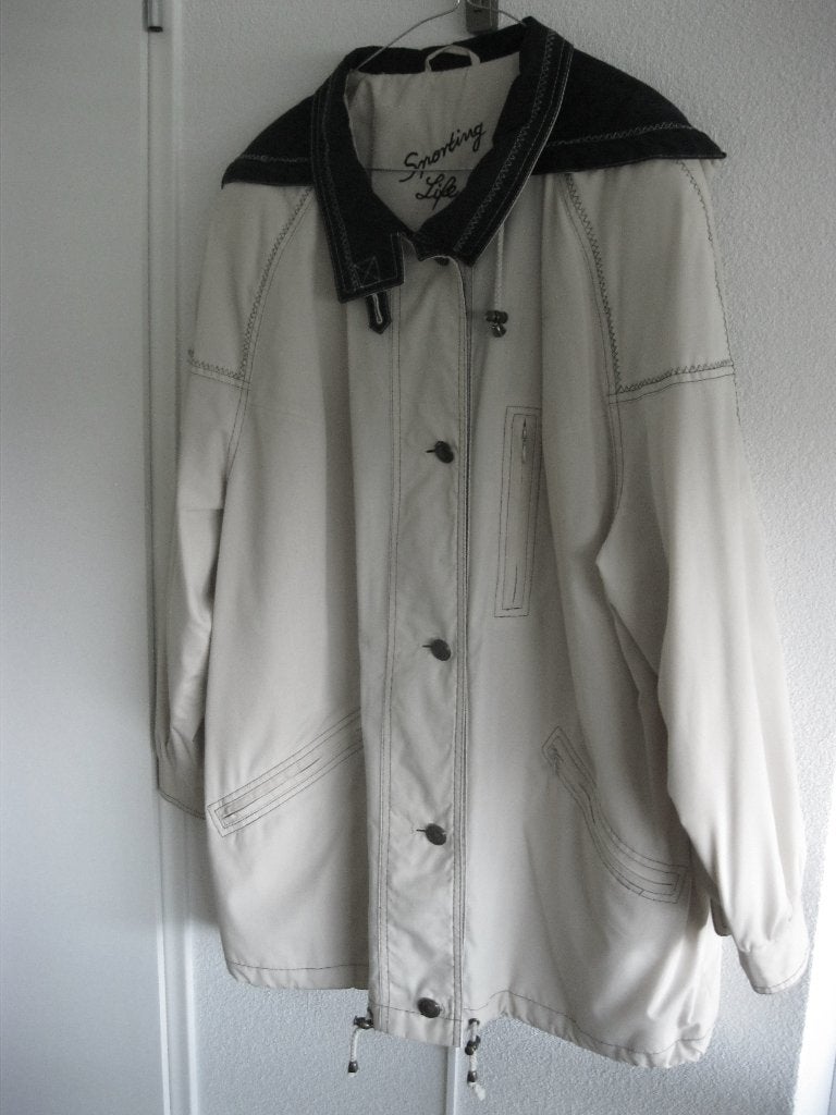 jas , regenjas / zo goed als nieuw, Beige, Maat 42/44 (L), Ophalen of Verzenden, Zo goed als nieuw