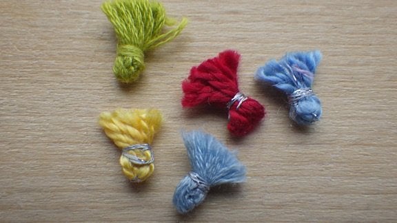 Poppenhuis: Kwastjes voor aan Gordijnen, Ophalen of Verzenden, Nieuw, Poppenhuis