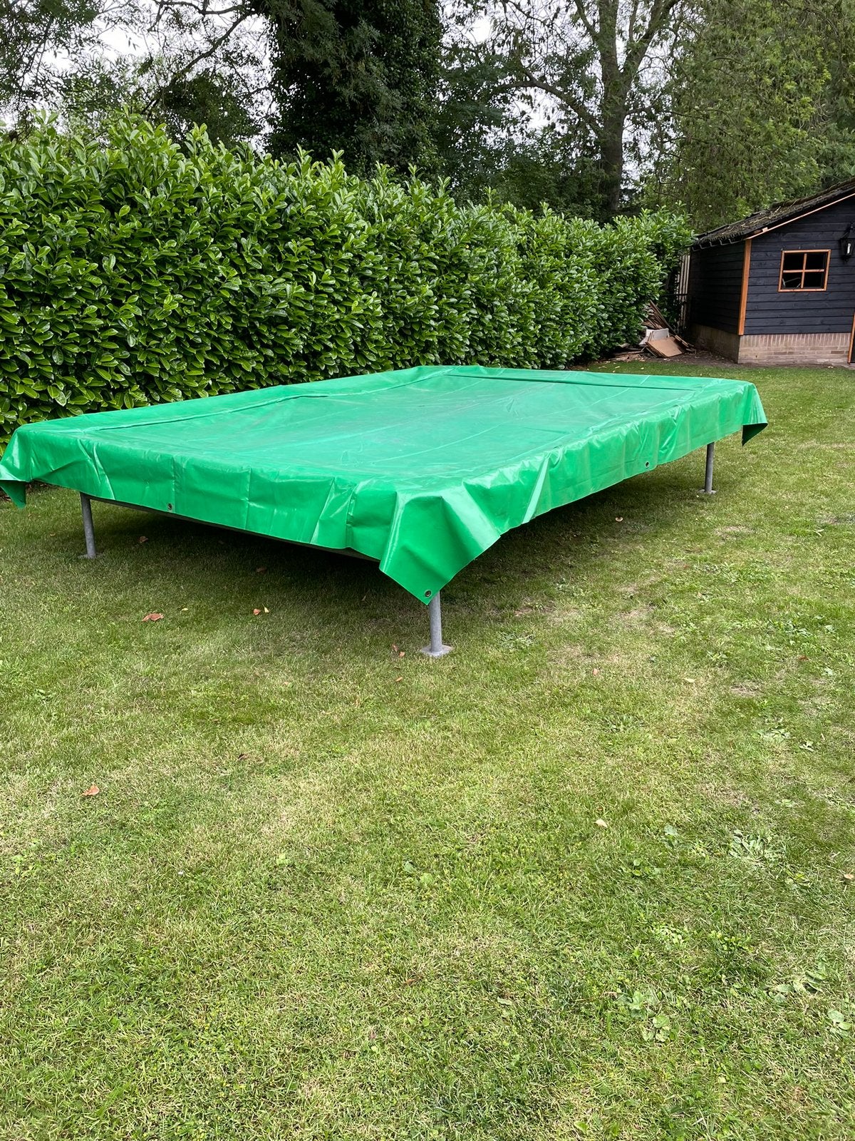 Trampoline rechthoekig eventueel volop Waterpret te gebruike, Ophalen, Zo goed als nieuw