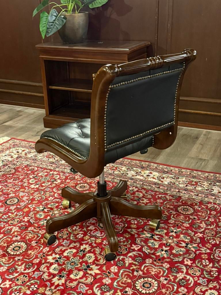 Chesterfield bureaustoel, Zwart, Ophalen of Verzenden, Zo goed als nieuw, Bureaustoel