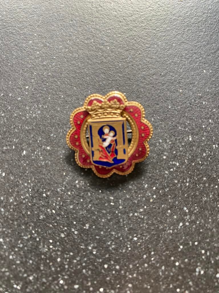 Vintage Broche Maria met Kind - Goudkleurig Emaille, Sieraden, Tassen en Uiterlijk, Broches, Gebruikt, Overige materialen, Goud