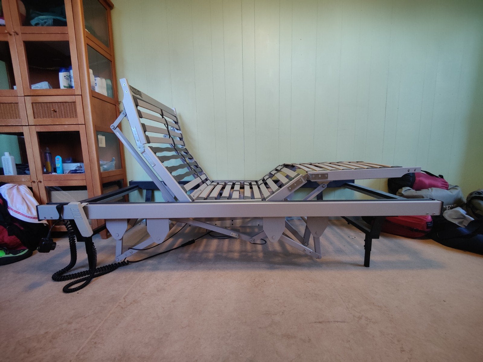Verpleegbed BossFlex 450EL, elektrisch verstelbaar, 90x200, Ophalen, Verstelbaar, 90 cm, Eenpersoons