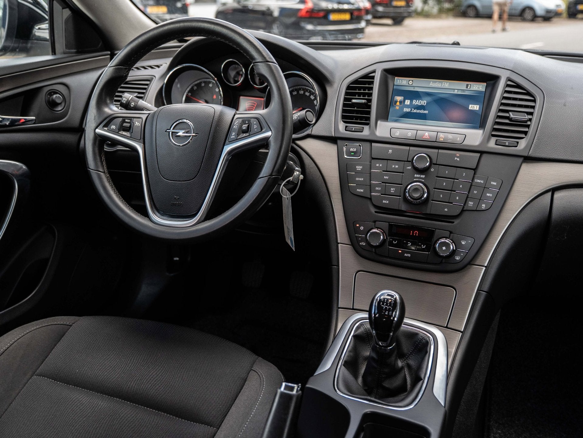 Opel Insignia 1.4 Turbo EcoFLEX Business Edition - CRUISE /, Voorwielaandrijving, Euro 5, Zwart, 4 cilinders