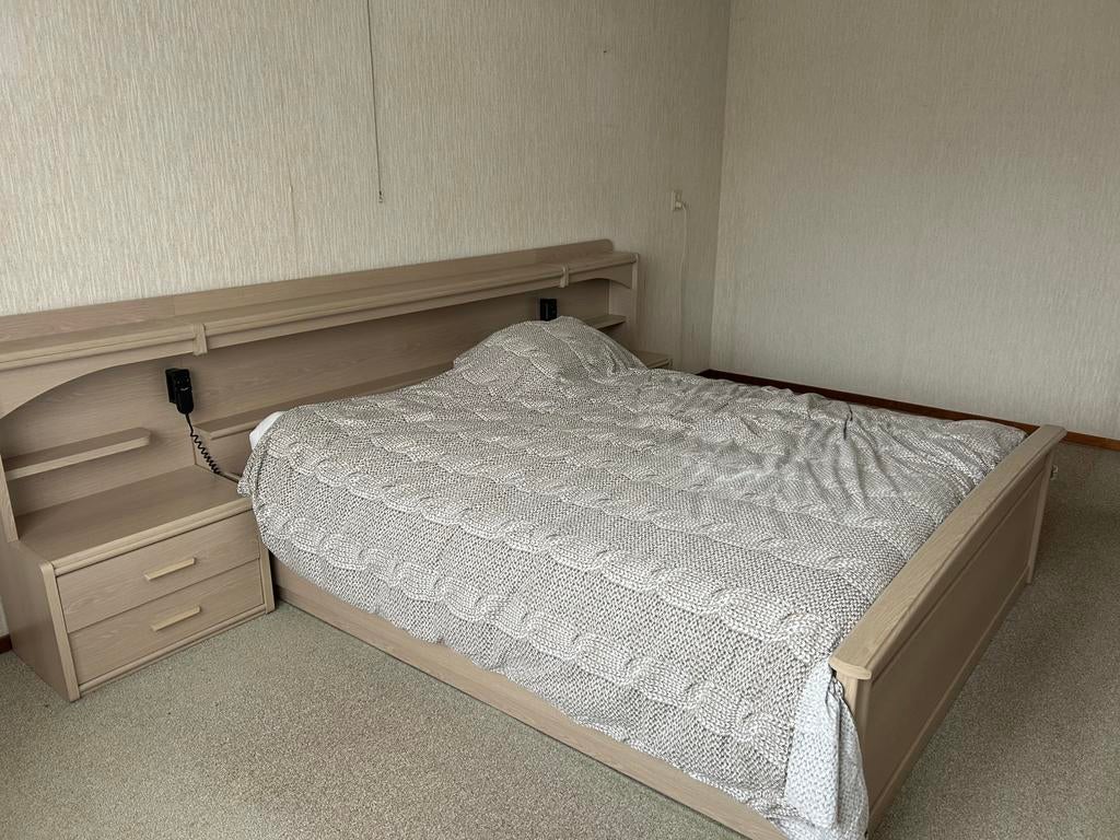 Elektrisch verstelbaar bed, Huis en Inrichting, Ophalen, Zo goed als nieuw, Tweepersoons