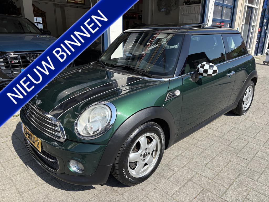 MINI Mini 1.6 Cooper Business Line DAK/AIRCO/CRUISE/NL AUTO, Voorwielaandrijving, Euro 5, 4 cilinders, 4 stoelen