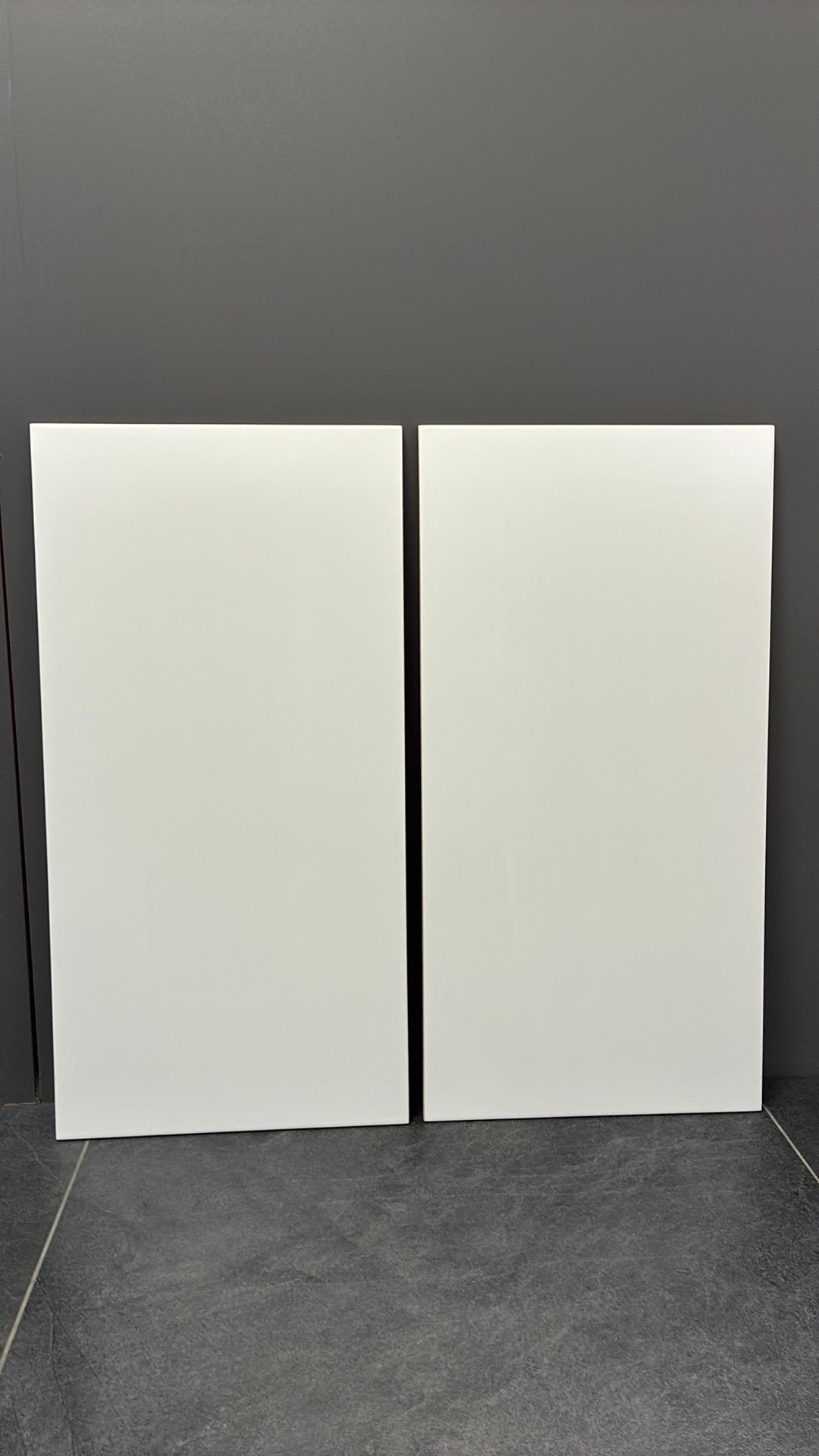 209 m2 mat witte wandtegels 30 x 60 a € 9,95 per m2, Doe-het-zelf en Verbouw, Tegels, Ophalen, 60 cm of meer, Nieuw, 10 m² of meer