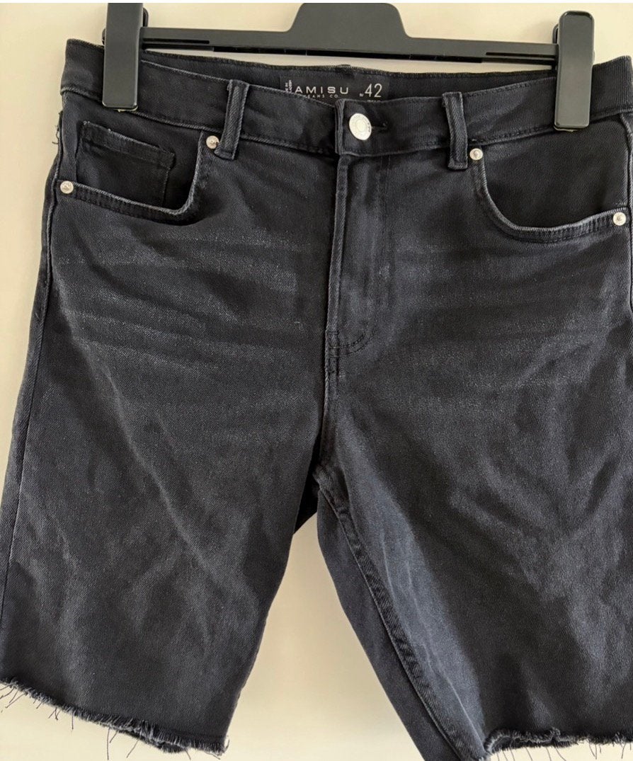 Zwarte denim shorts van Amisu, maat 42, Kort, Zwart, Maat 42/44 (L), Ophalen of Verzenden