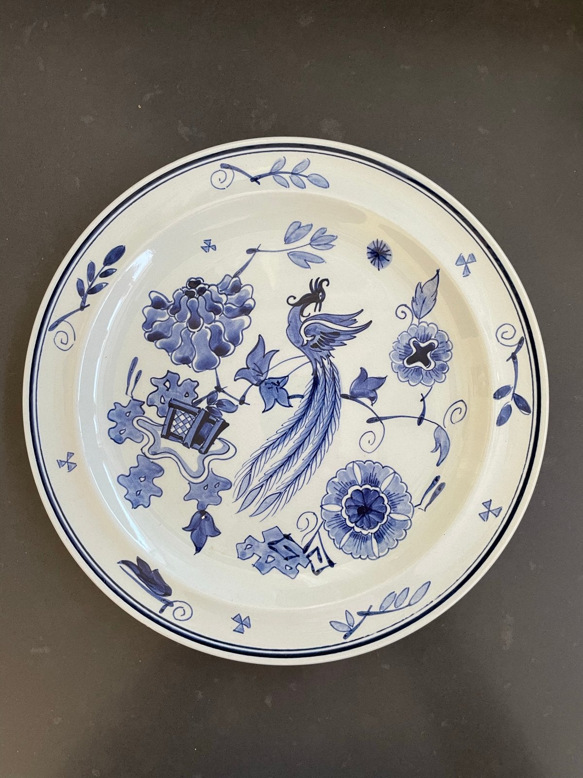 Delfts blauw wandbord met pauw en bloemmotief, Antiek en Kunst, Ophalen