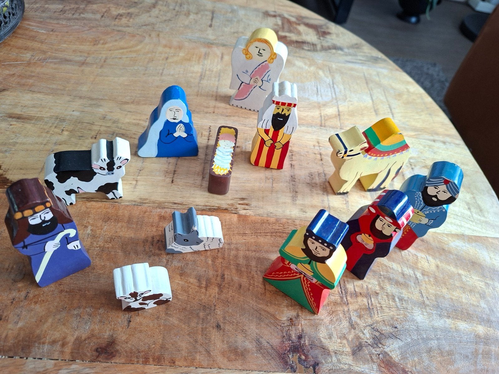 Houten Kerststal Figuren Set - Handgeschilderd, Diversen, Ophalen, Zo goed als nieuw