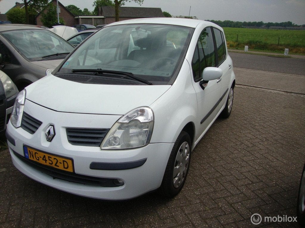 Renault Modus 1.6-16V Air automaat, Auto's, Renault, Gebruikt, 4 cilinders, Wit, Bedrijf
